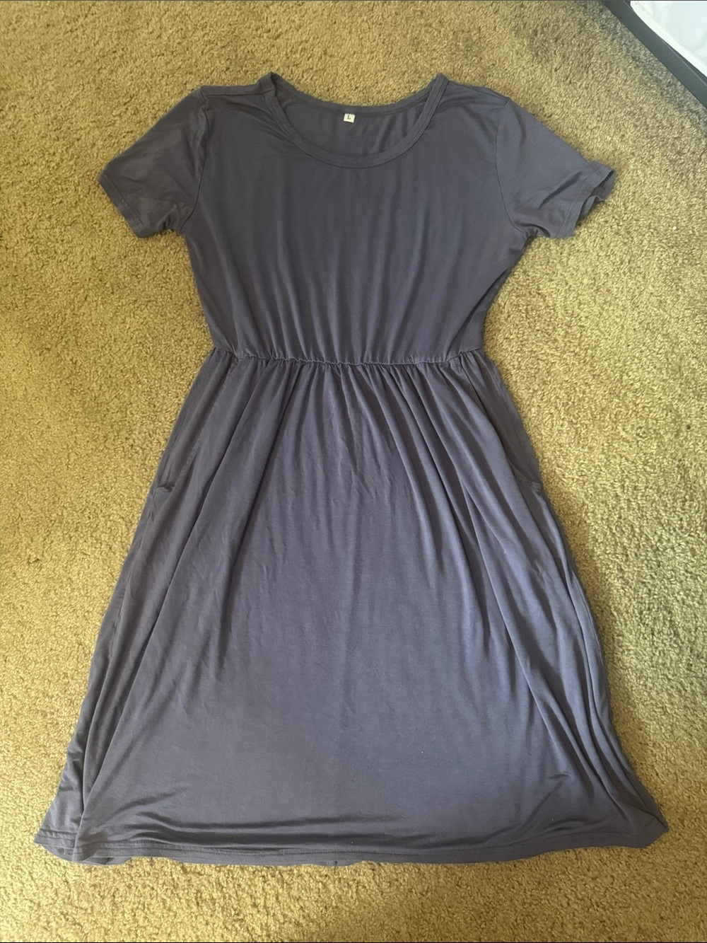 Casual Short-Sleeve Women's Dress in Dusty Lavender